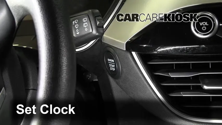 2020 Ford Escape SE 1.5L 3 Cyl. Turbo Clock